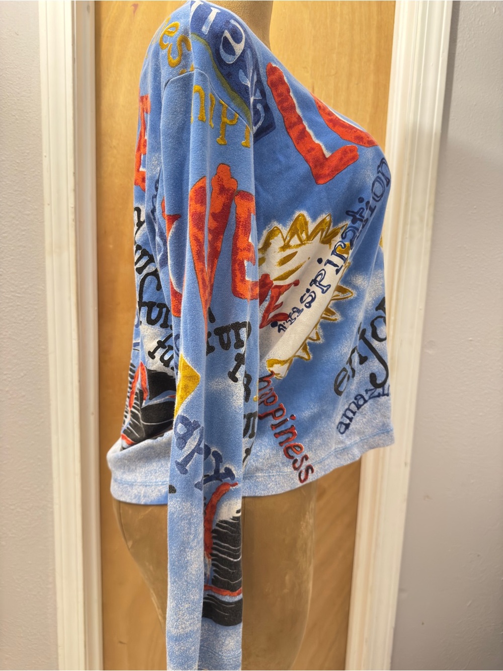 Rare Chico's Design Multicolor Long Sleeve Graffiti Graphic Tee Sz 3 or XL 16 - Picture 3 of 8